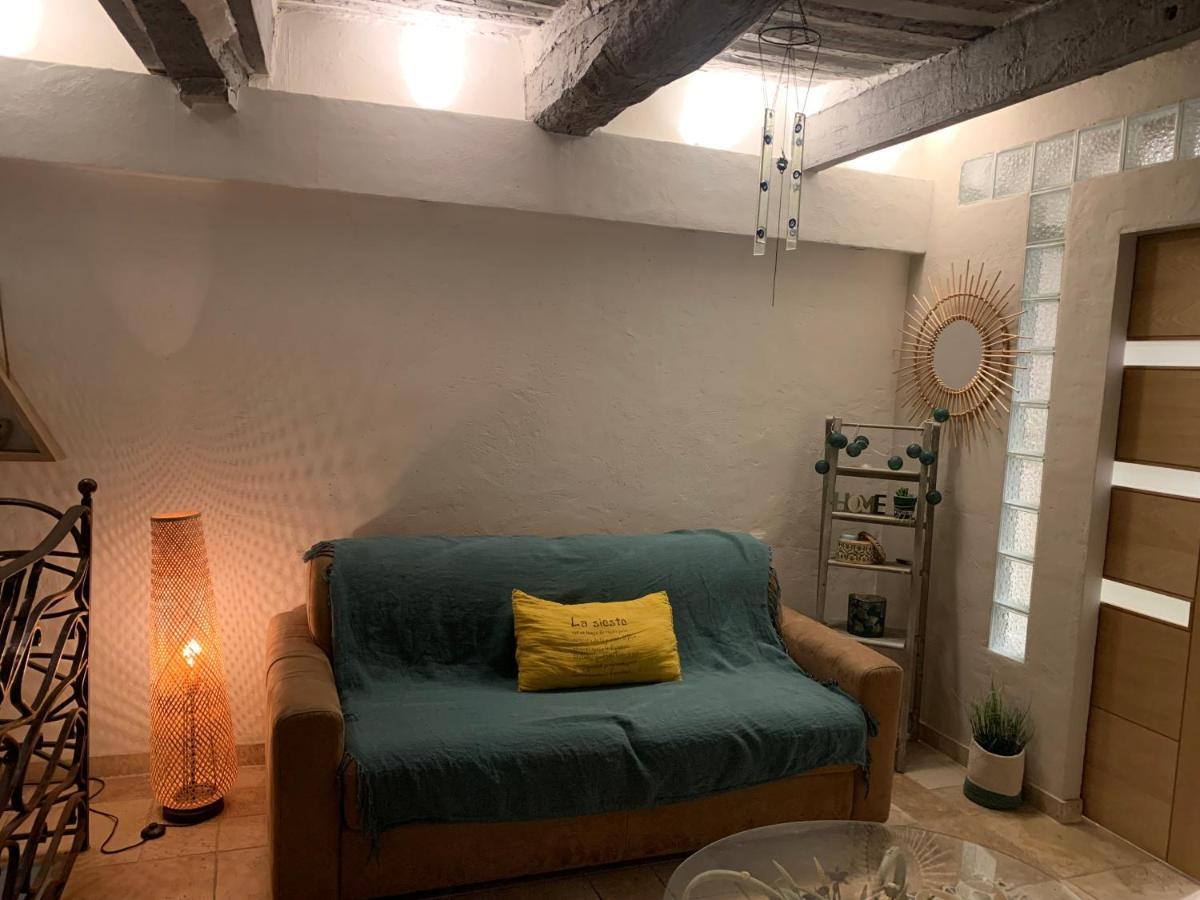 Appartement De Charme Au Coeur Du Vieil Antibes Exterior foto